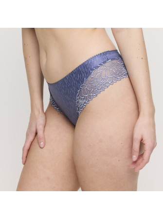 String Luxueux