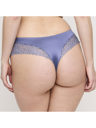 String Luxueux