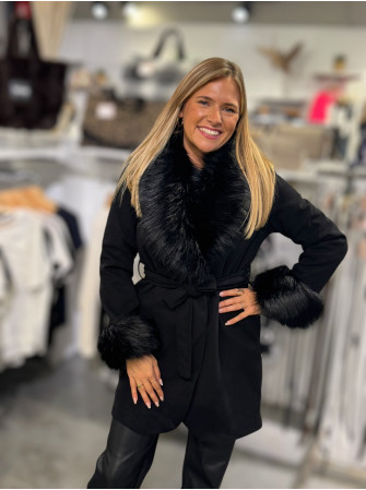 Manteaux col fausse fourrure