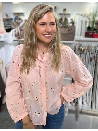 Chemise en brodereie anglaise