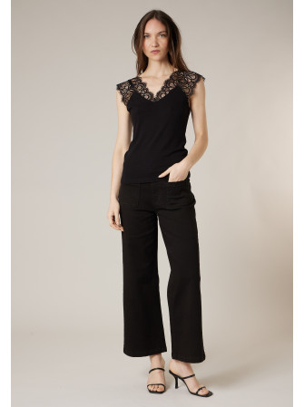 Top sans manches col en dentelle