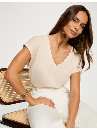 T-shirt col V manches courtes