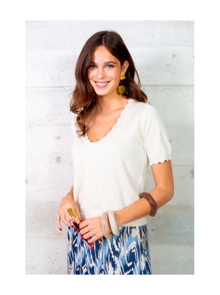 Pull col V à manches courtes