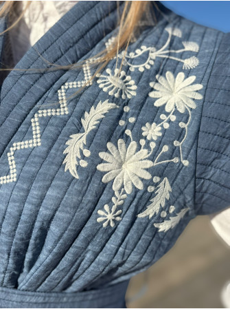 Veste sans manches avec ceinture