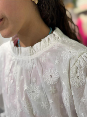 Blouse brodée