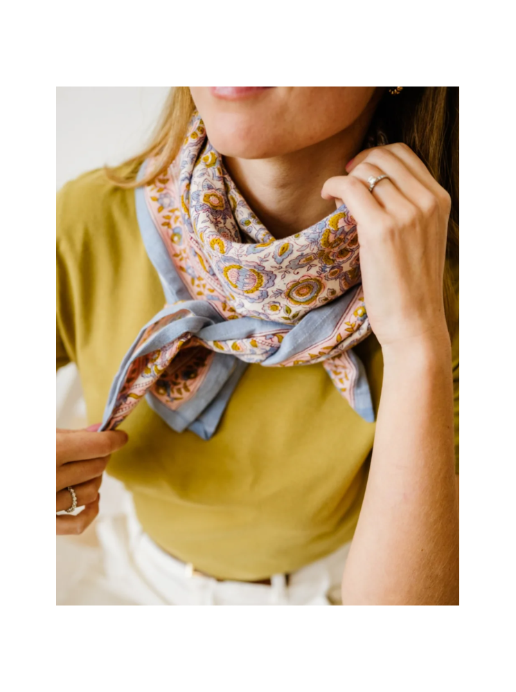 Foulard imprimé (100x100cm)