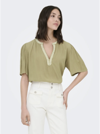 Blouse col brodé à manches courtes