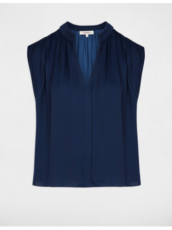Blouse satinée sans manches