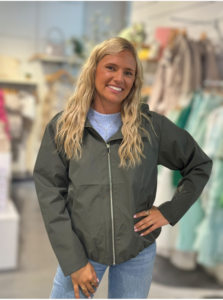 Veste imperméable à capuche