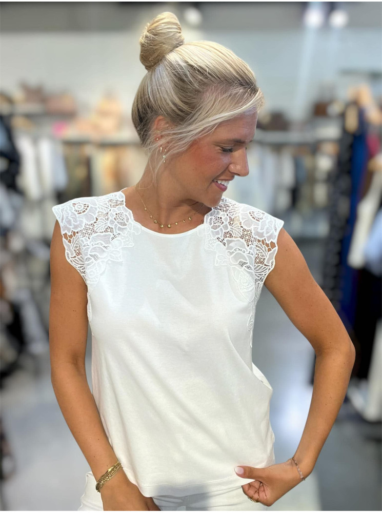 T-shirt à manches courtes en dentelle