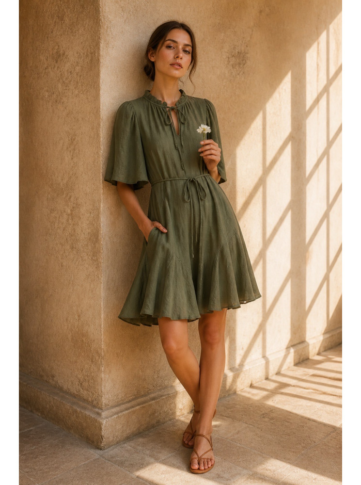 Robe courte volante