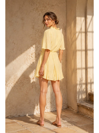 Robe courte volante