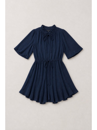 Robe courte volante