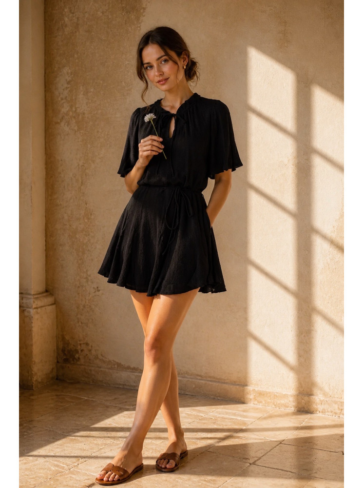 Robe courte volante