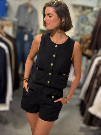 Short tweed