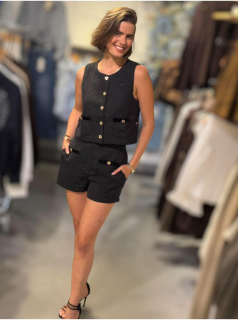 Short tweed