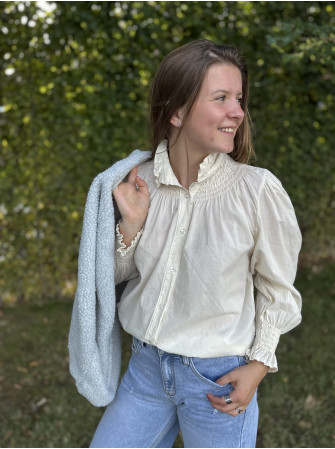 Chemise col haut