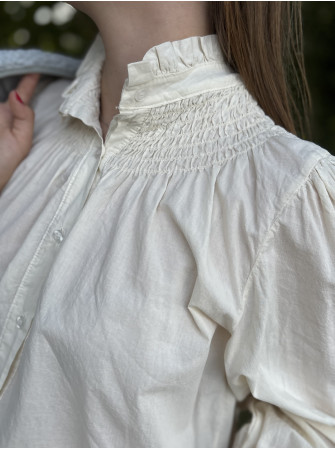 Chemise col haut