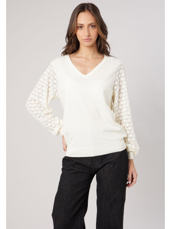 Pull en col V manches dentelle