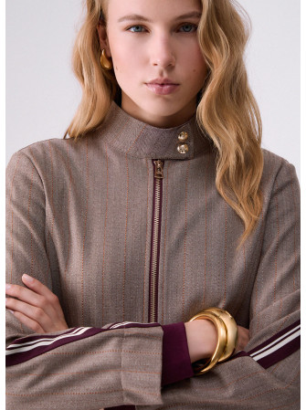 Veste avec bande bicolore