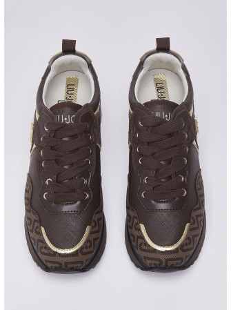Sneakers compensées