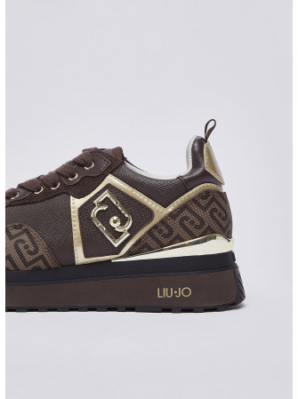Sneakers compensées