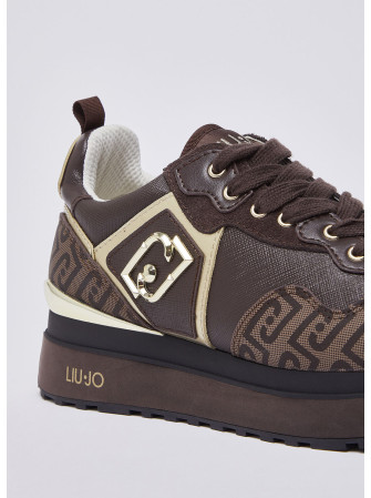 Sneakers compensées