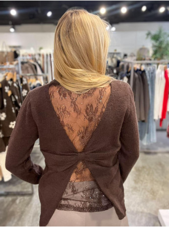 Pull dos nu en dentelle