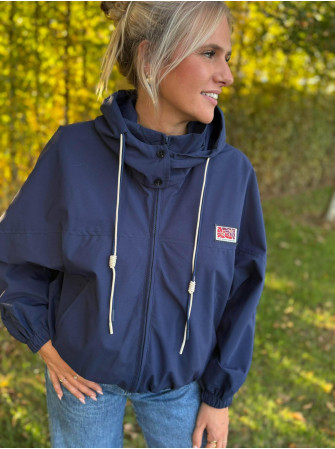 Veste imperméable à capuche